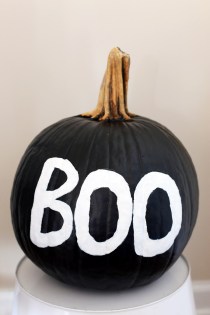 black-and-white-pumpkin